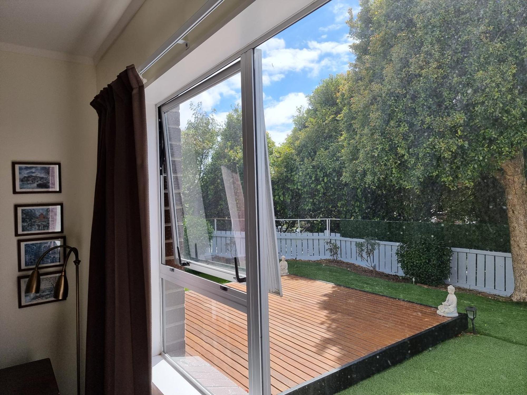 Entire Ground Floor With Full-Privacy And Family-Friendly Popular To Ferry Catchers Wellington Exteriör bild